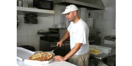 Nuove restrizioni in Emilia Romagna: Chiusi i mercati e, dopo le 18, anche pizzerie al taglio e piadinerie